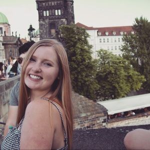 Meet your Posher, Julia